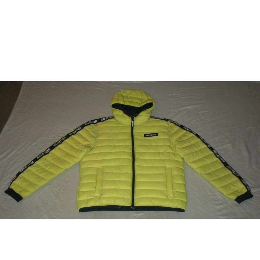 MENS HOLLISTER PUFFER COAT XL